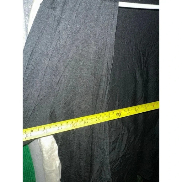 Women’s size Medium Black Cardigan - Picture 7 of 8